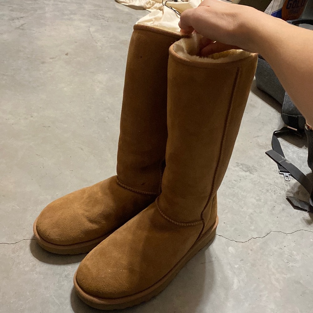Authentic UGG boots. Size 9/9.5/10